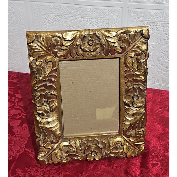 Vintage Ornate Gold Picture Frane Floral Scroll Motif Ralph Lauren Christmas - Picture 7 of 8